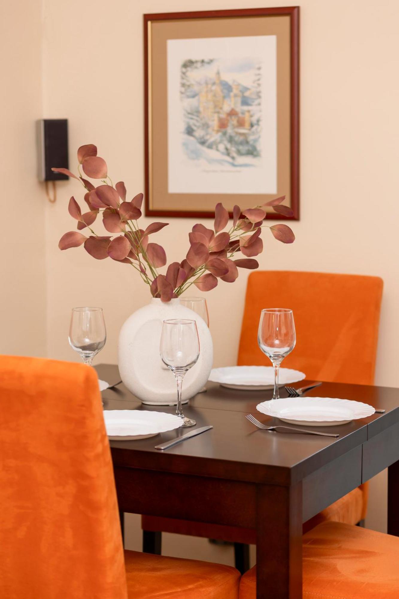 ורשה Bright & Cozy Apartments In The City Center By Noclegi Renters מראה חיצוני תמונה